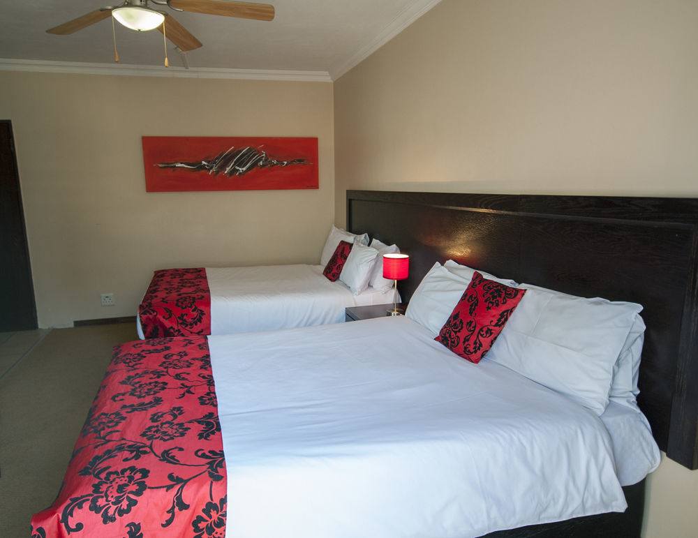 באנוני The Lakes Hotel & Conference Centre מראה חיצוני תמונה