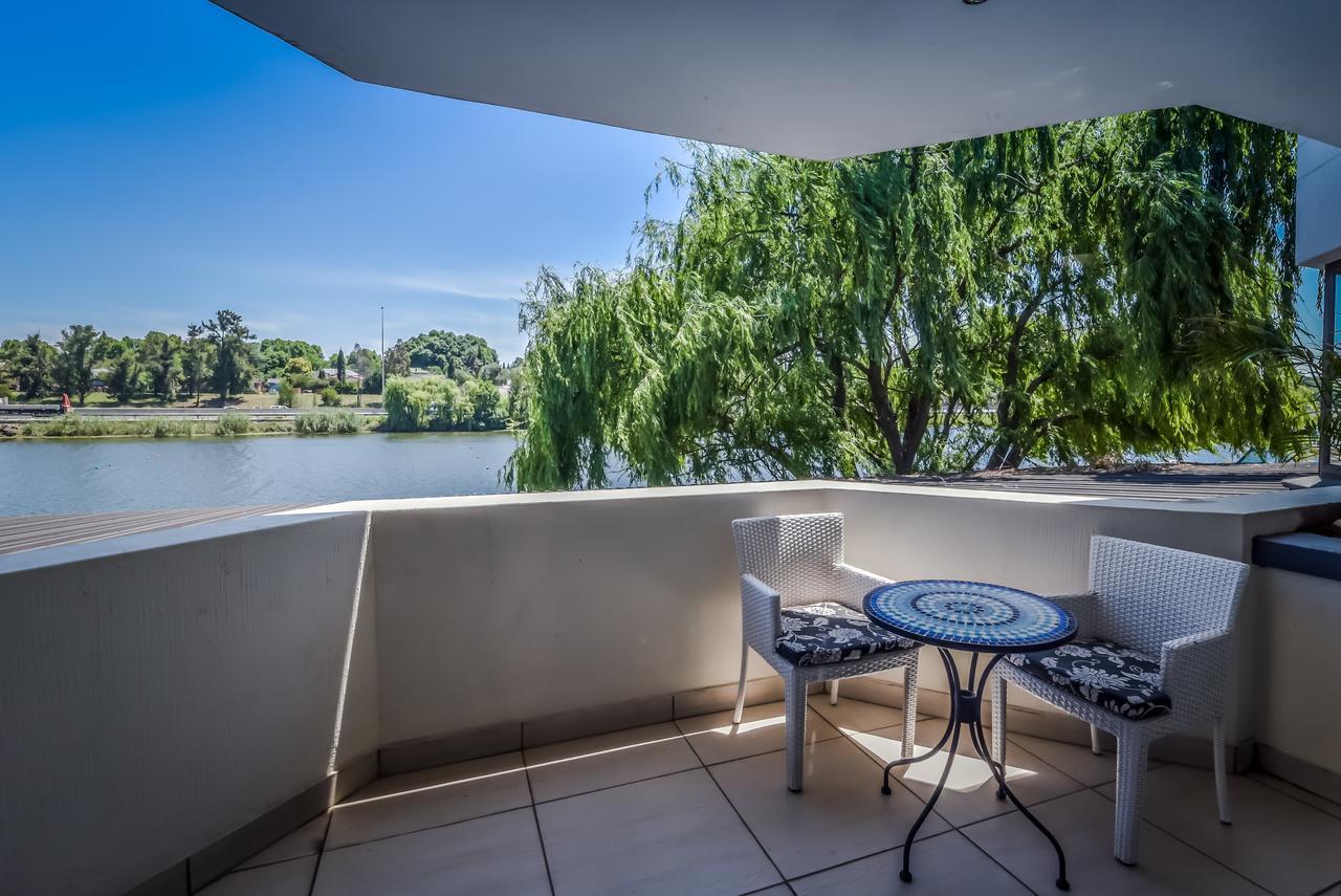 באנוני The Lakes Hotel & Conference Centre מראה חיצוני תמונה
