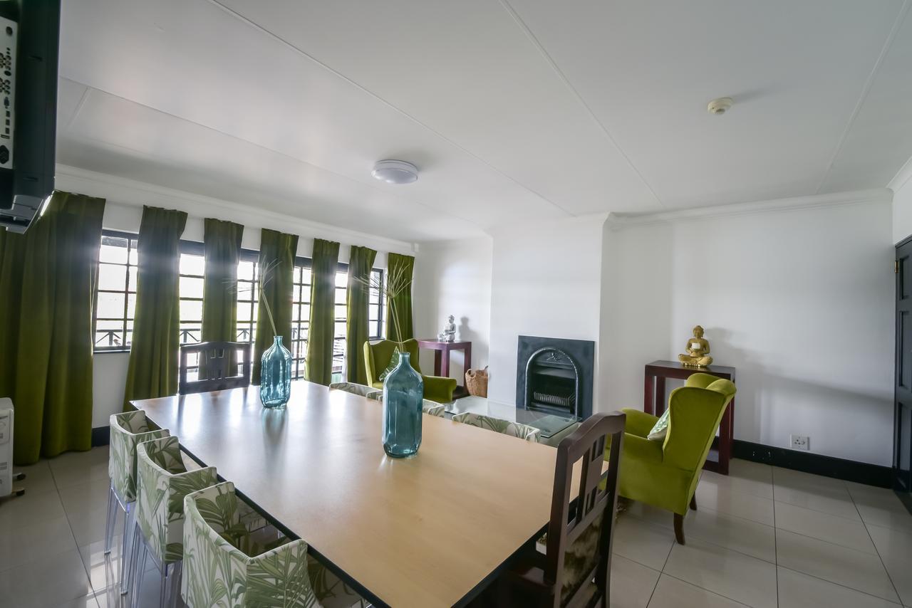 באנוני The Lakes Hotel & Conference Centre מראה חיצוני תמונה